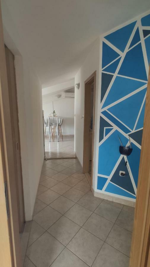 Small Northside Apartment Сплит Экстерьер фото
